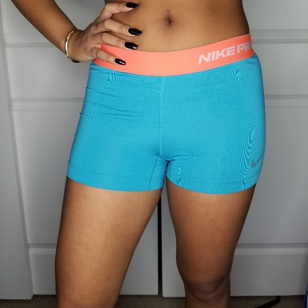 SOLD | Nike spandex